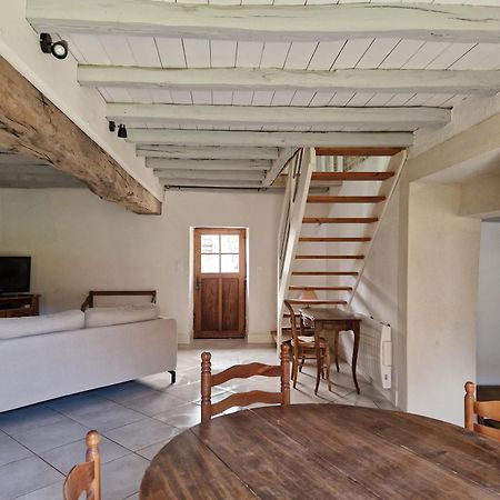 Gite Les Frenes Avec Pre Dans Joli Hameau Vermenton Екстериор снимка