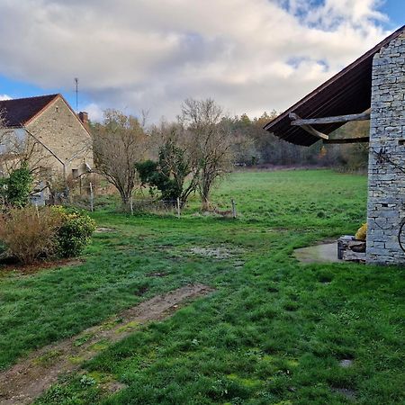 Gite Les Frenes Avec Pre Dans Joli Hameau Vermenton Екстериор снимка